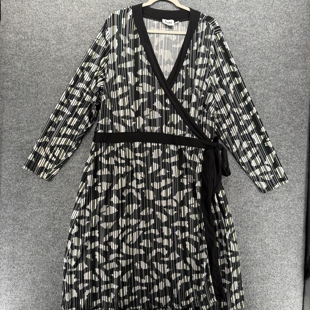 Leota Wrap Dress Plus Size 3X Black White Abstract Jersey Office Cocktail Casual